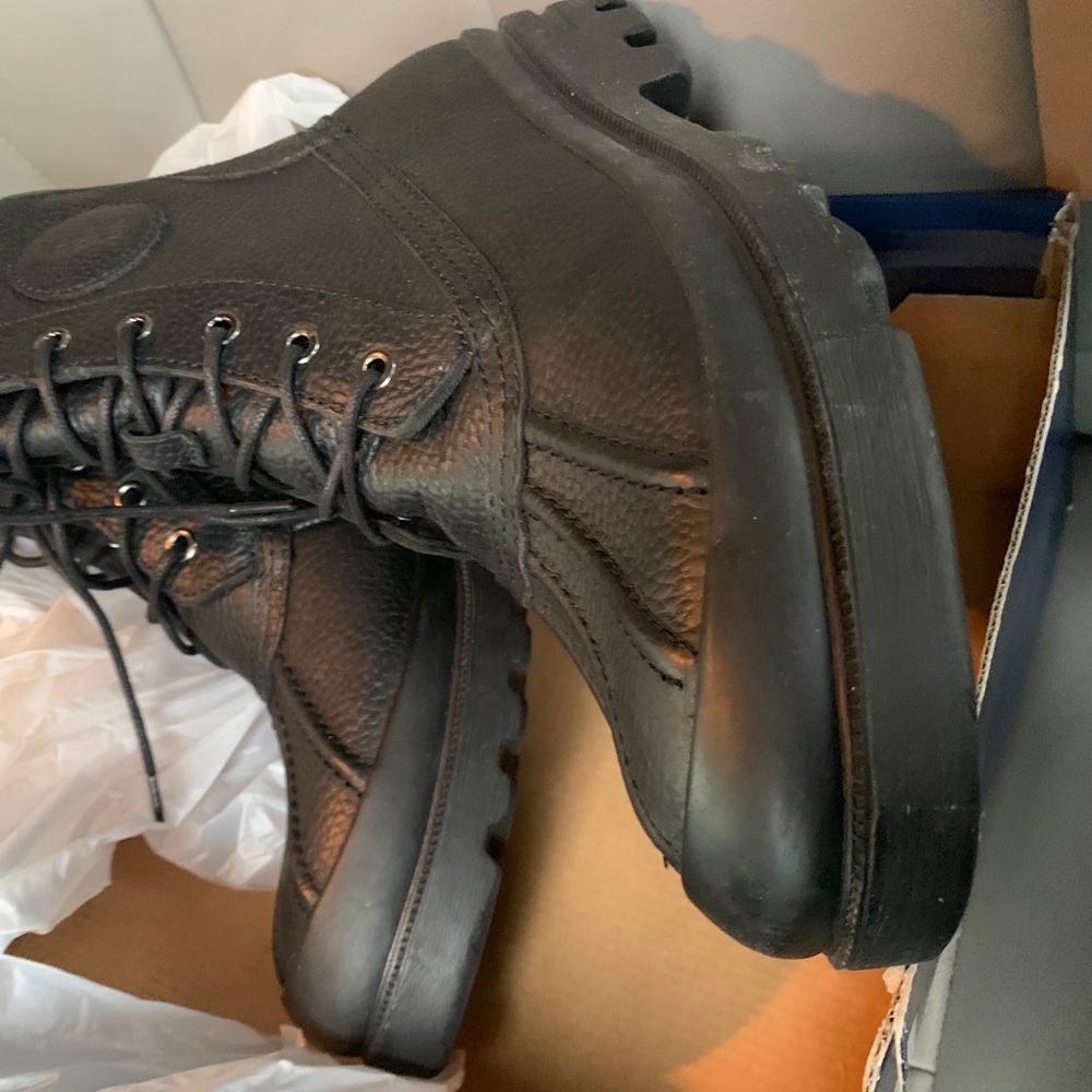 Boots polo